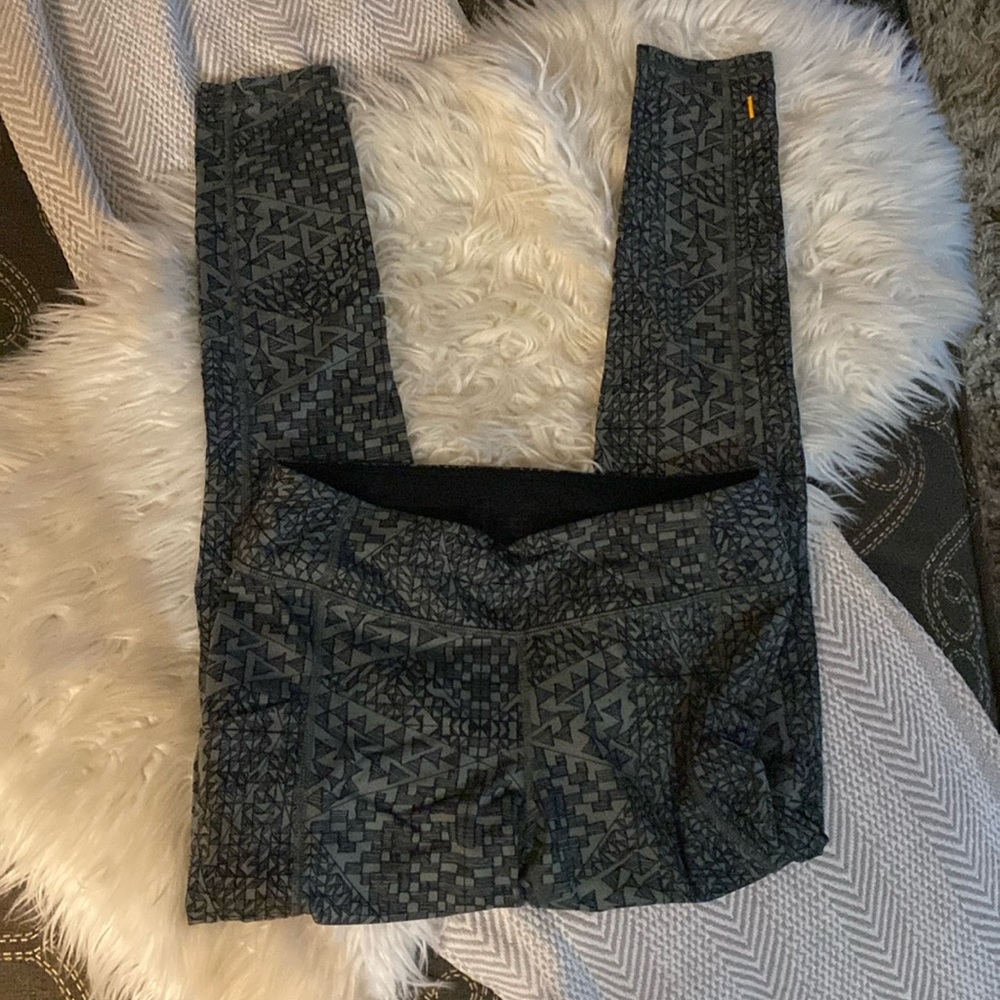 LUCY Green Geometric Pocket Leggings